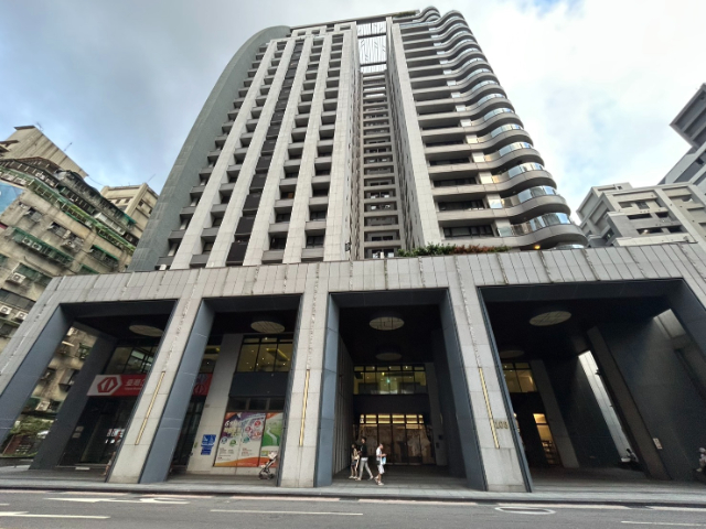 台北晶麒高樓景觀,台北市萬華區康定路