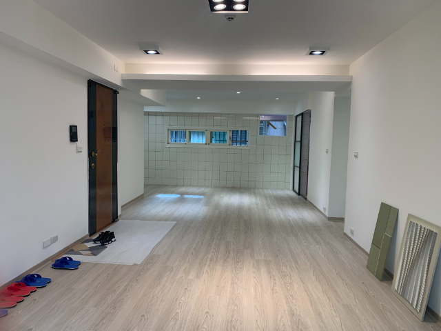 機場捷運華廈美裝,台北市松山區民族東路