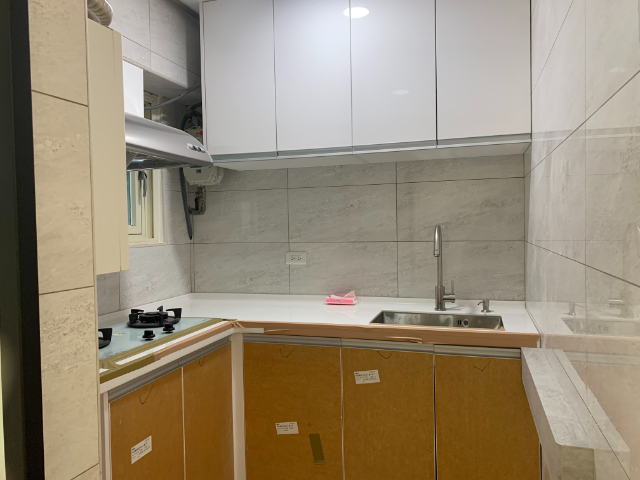 機場捷運華廈美裝,台北市松山區民族東路