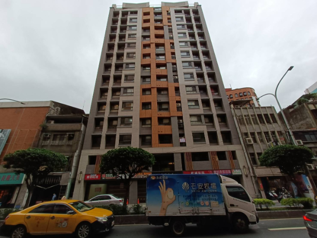 重新路正路邊金店面,新北市三重區重新路二段