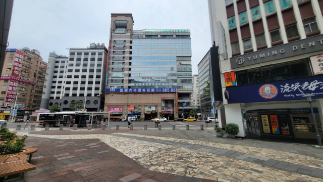 頂好名店城樓店,台北市大安區忠孝東路四段