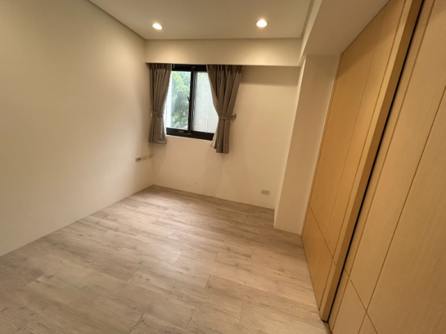 松機映虹園電梯三房,台北市松山區民族東路