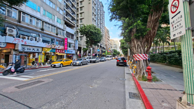 中山國小捷運住辦大廈(二),台北市中山區林森北路