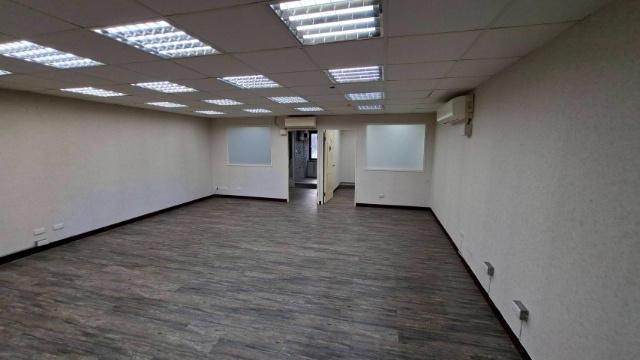 中山國小捷運住辦大廈(二),台北市中山區林森北路