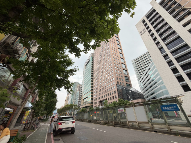 信基大樓世界金融車位,台北市信義區信義路四段